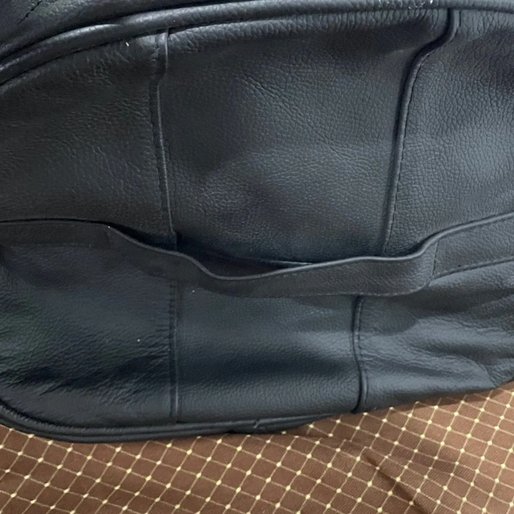 Black Genuine Leather Men’s Duffel Bag - Classic Travel Carryall - Picture 10 of 12